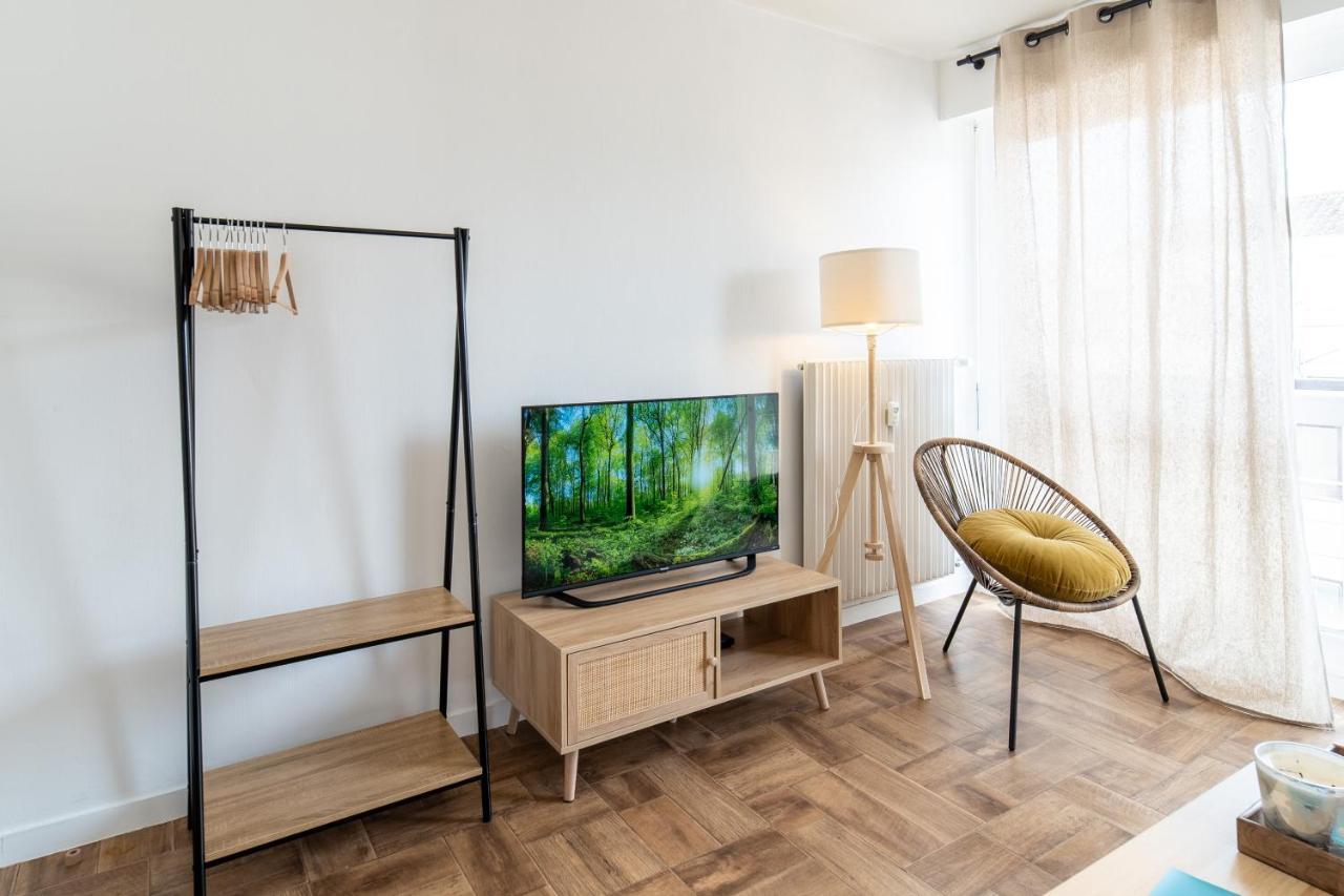 Grand Studio L Parking Prive L Centre Ville Limoges Esterno foto